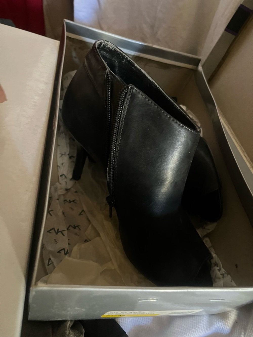 Amanda Smith Black Leather Ankle Booties with Side Zipper